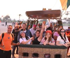 Nuestros valiosos clientes durante el recorrido por Egipto.